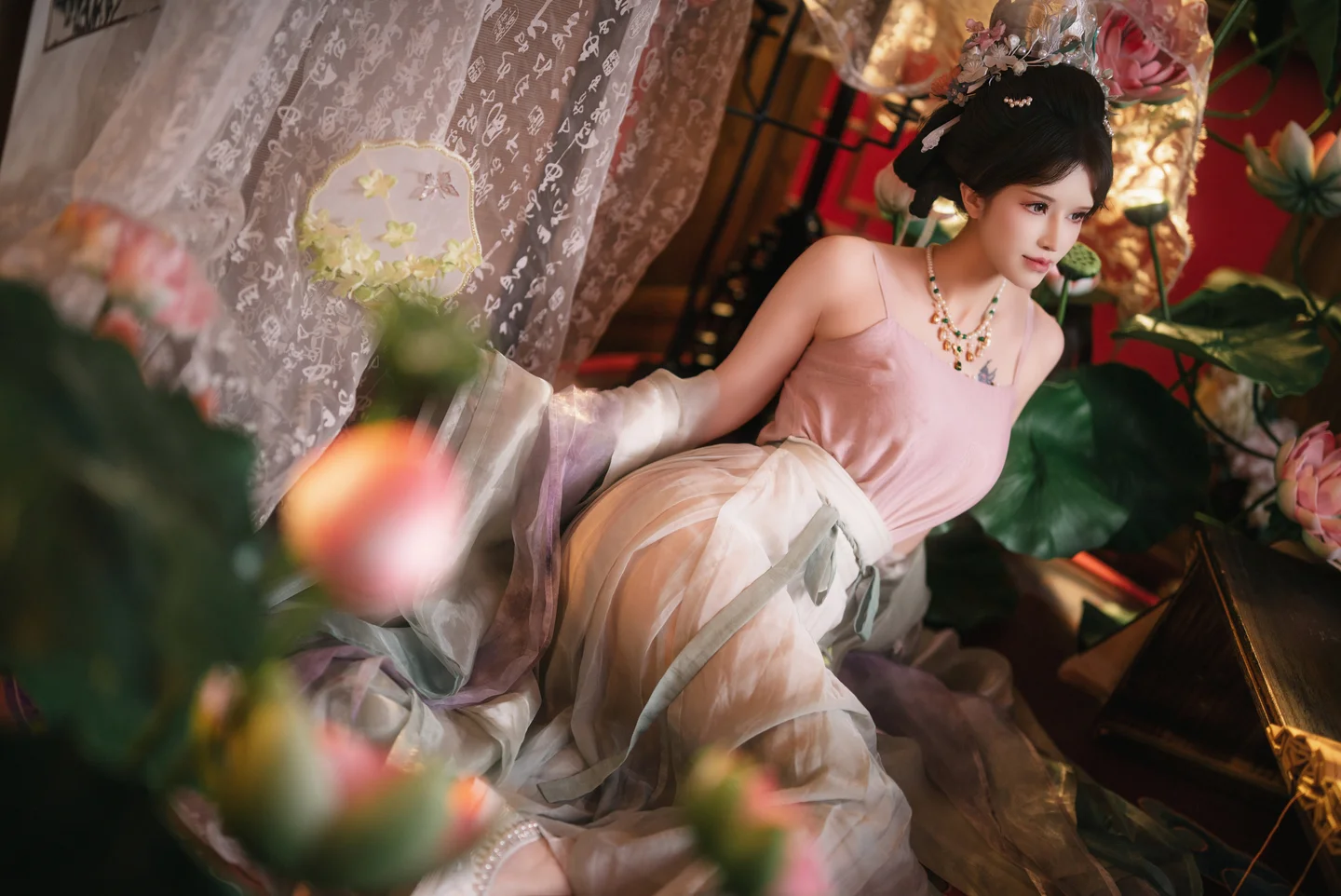 鹿八岁baby_No_107_粽你枕相思_130P,79GIF,1V_1_95GB tg@simisebaisi 【丝足阁】009.webp